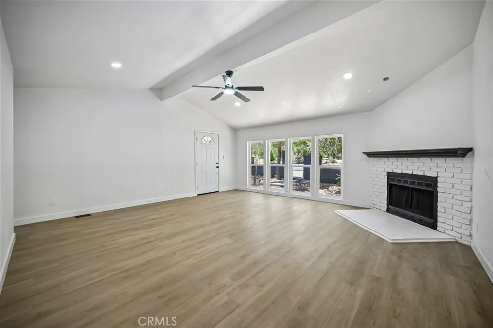 12233 E Avenue V-12 Pearblossom, CA 93553