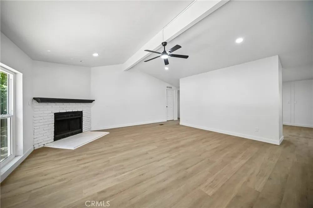 12233 E Avenue V-12 Pearblossom, CA 93553