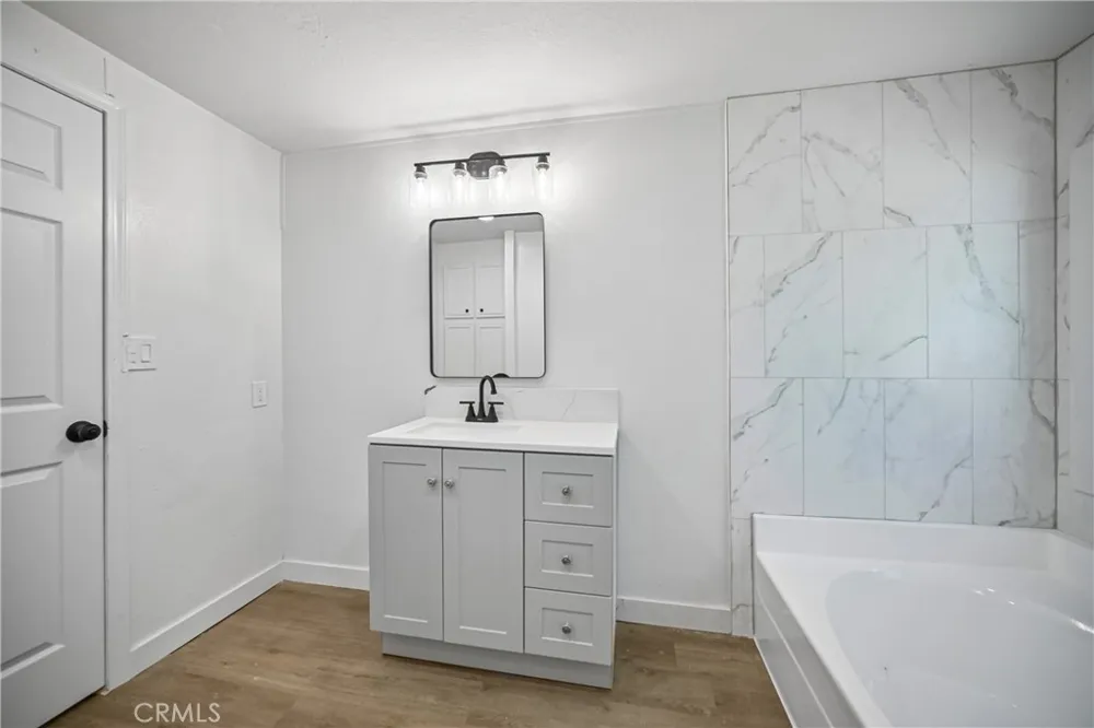 12233 E Avenue V-12 Pearblossom, CA 93553
