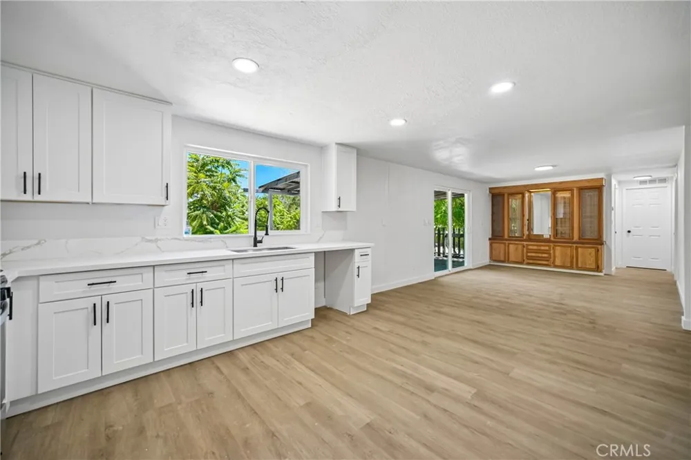 12233 E Avenue V-12 Pearblossom, CA 93553