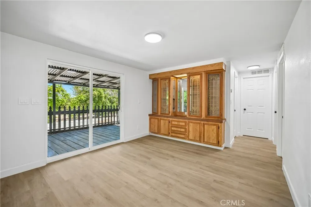 12233 E Avenue V-12 Pearblossom, CA 93553