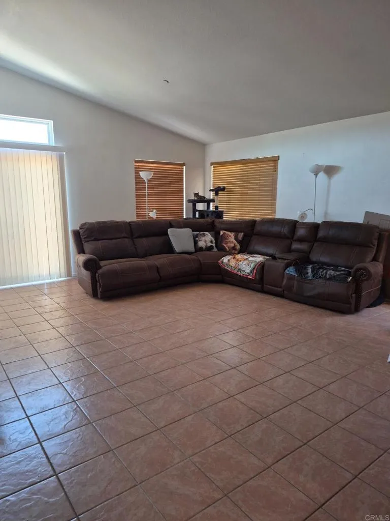 32244 Acorn Trail Campo, CA 91906