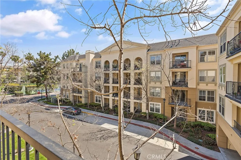 3338 Watermarke Irvine, CA 92612