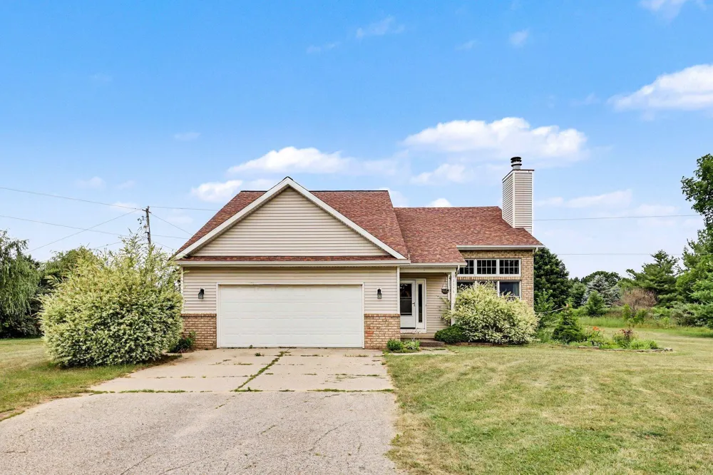 13575 Shaner Avenue NE Cedar Springs, MI 49319