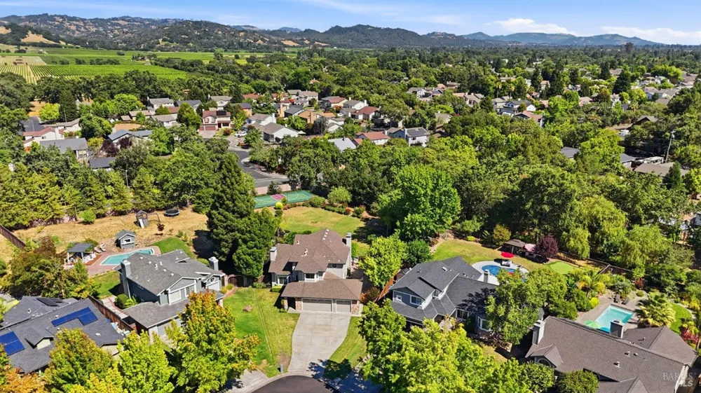 372 Fireweed Court Windsor, CA 95492