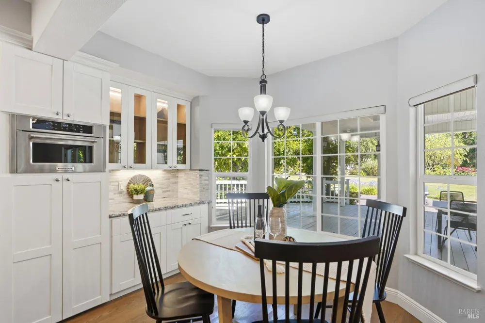 372 Fireweed Court Windsor, CA 95492