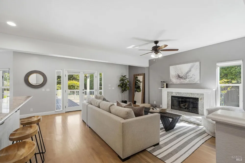 372 Fireweed Court Windsor, CA 95492