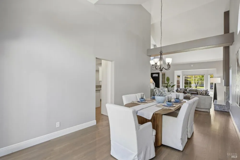 372 Fireweed Court Windsor, CA 95492
