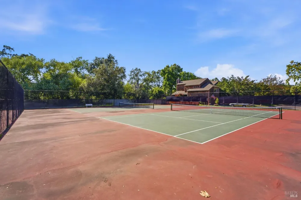 372 Fireweed Court Windsor, CA 95492