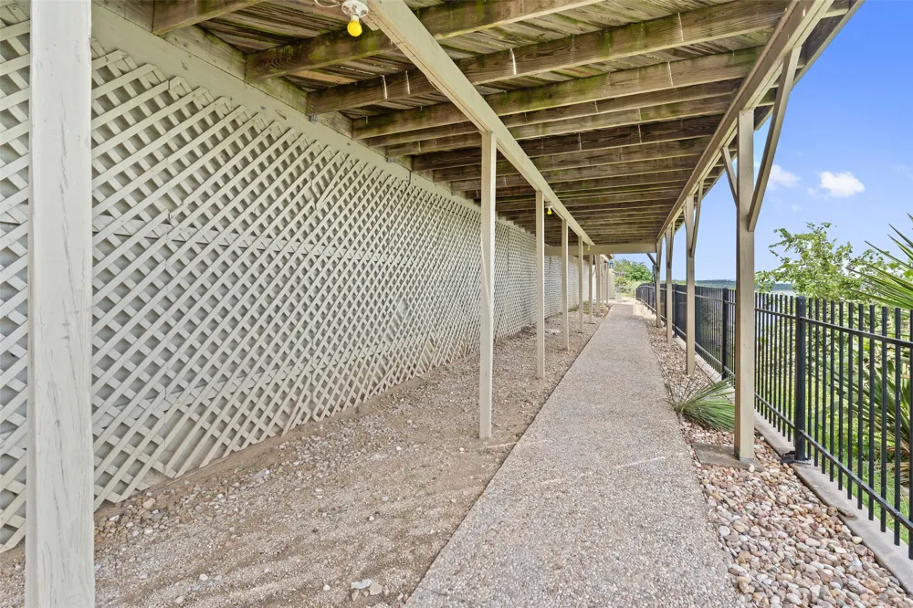 1601 Judy Lynn Drive #212 Spicewood, TX 78669