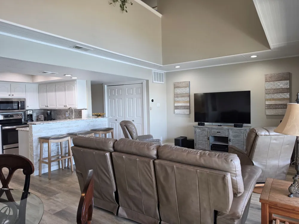 1601 Judy Lynn Drive #212 Spicewood, TX 78669