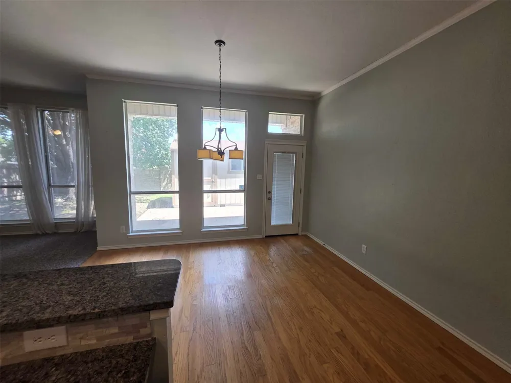 5856 Echo Bluff Drive Haltom City, TX 76137