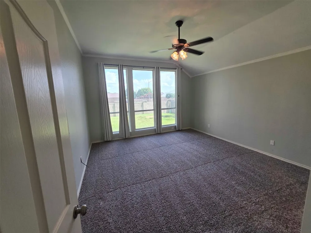 5856 Echo Bluff Drive Haltom City, TX 76137