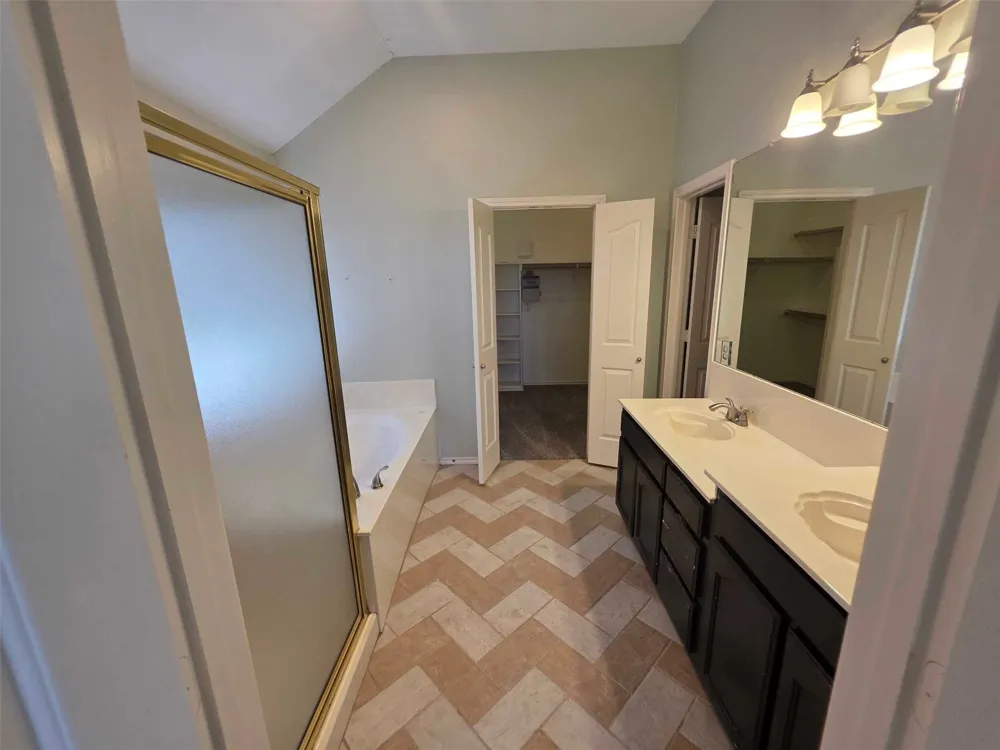 5856 Echo Bluff Drive Haltom City, TX 76137