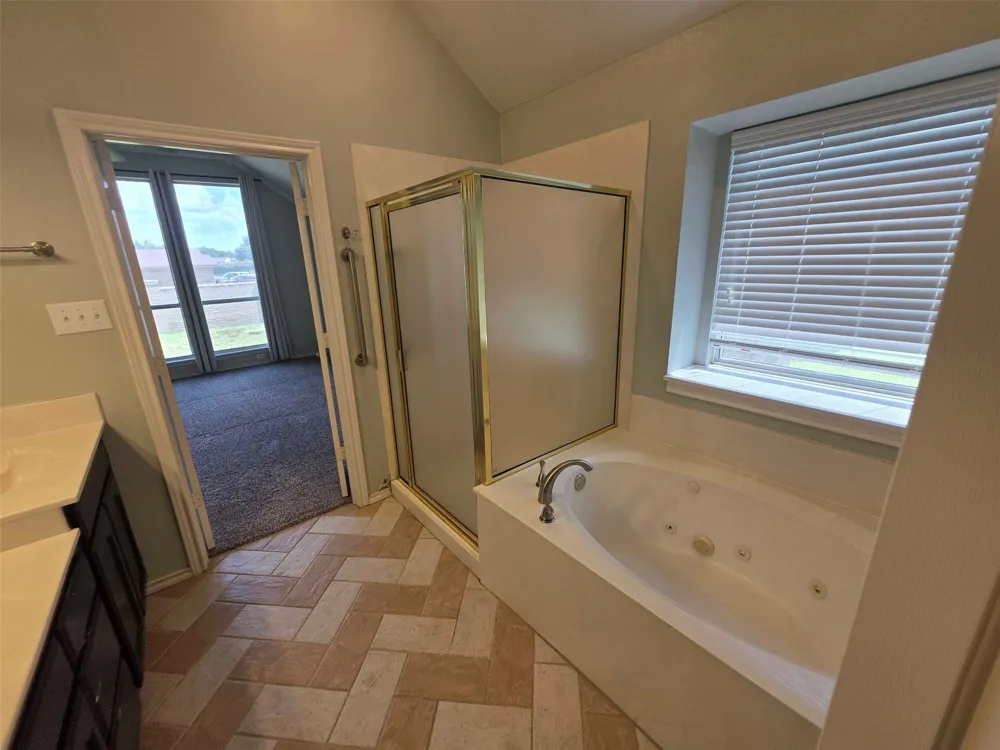 5856 Echo Bluff Drive Haltom City, TX 76137