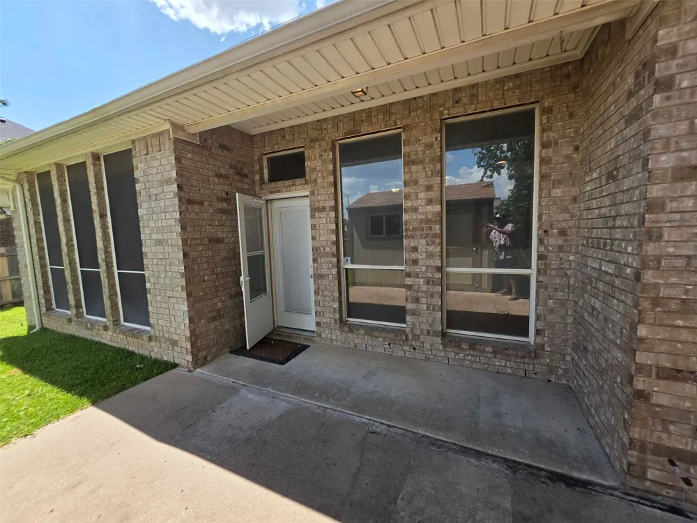 5856 Echo Bluff Drive Haltom City, TX 76137