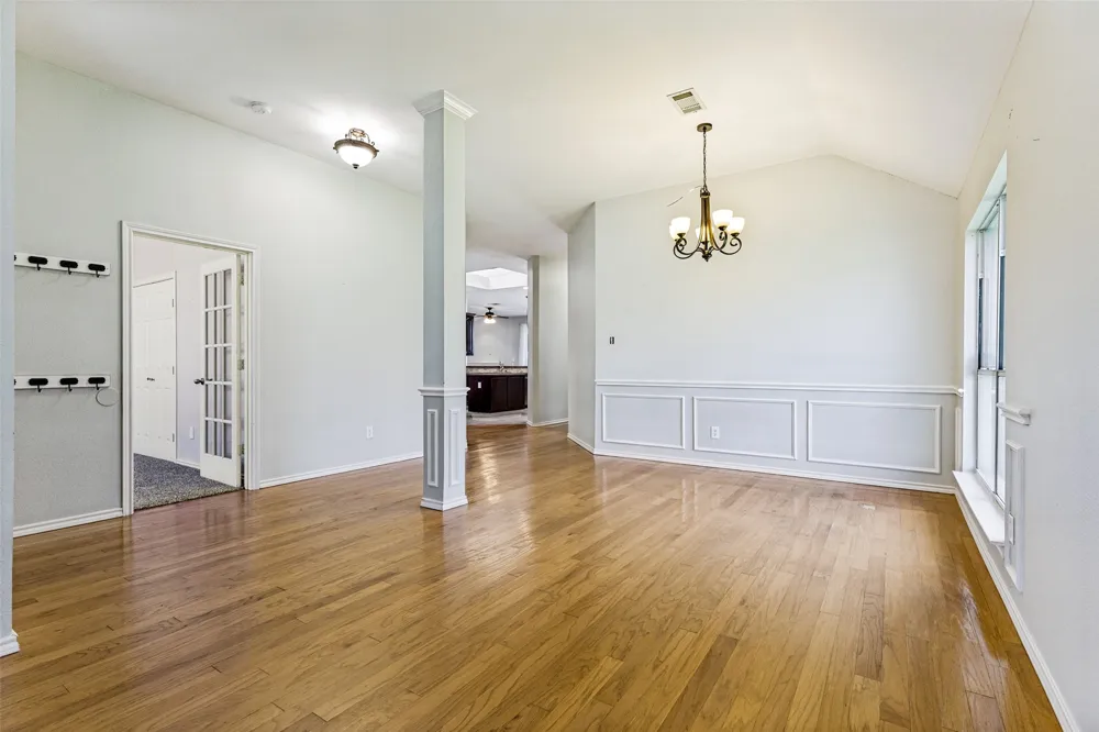 5856 Echo Bluff Drive Haltom City, TX 76137