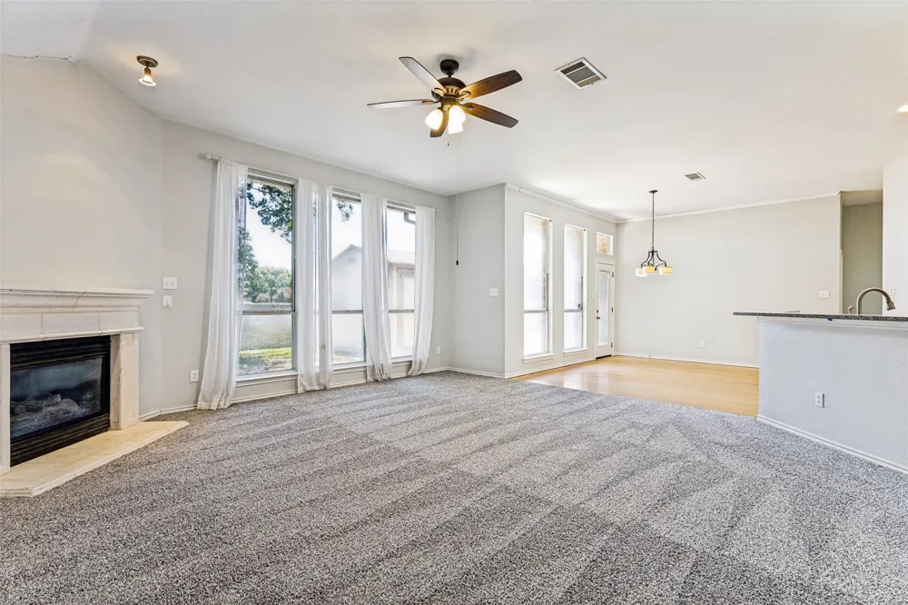 5856 Echo Bluff Drive Haltom City, TX 76137