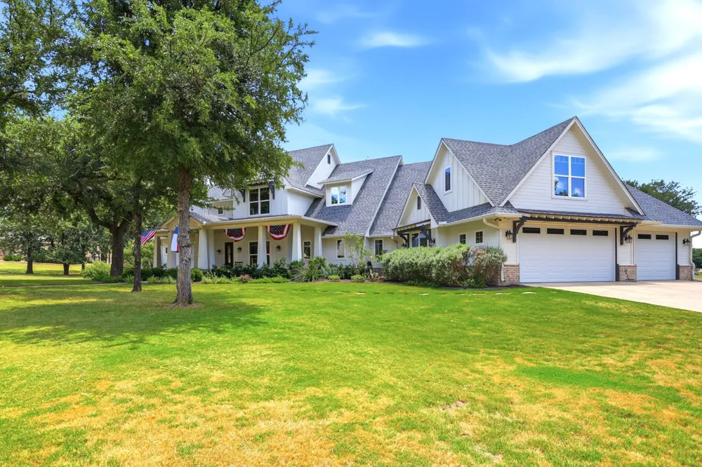 533 S Sugartree Drive Lipan, TX 76462