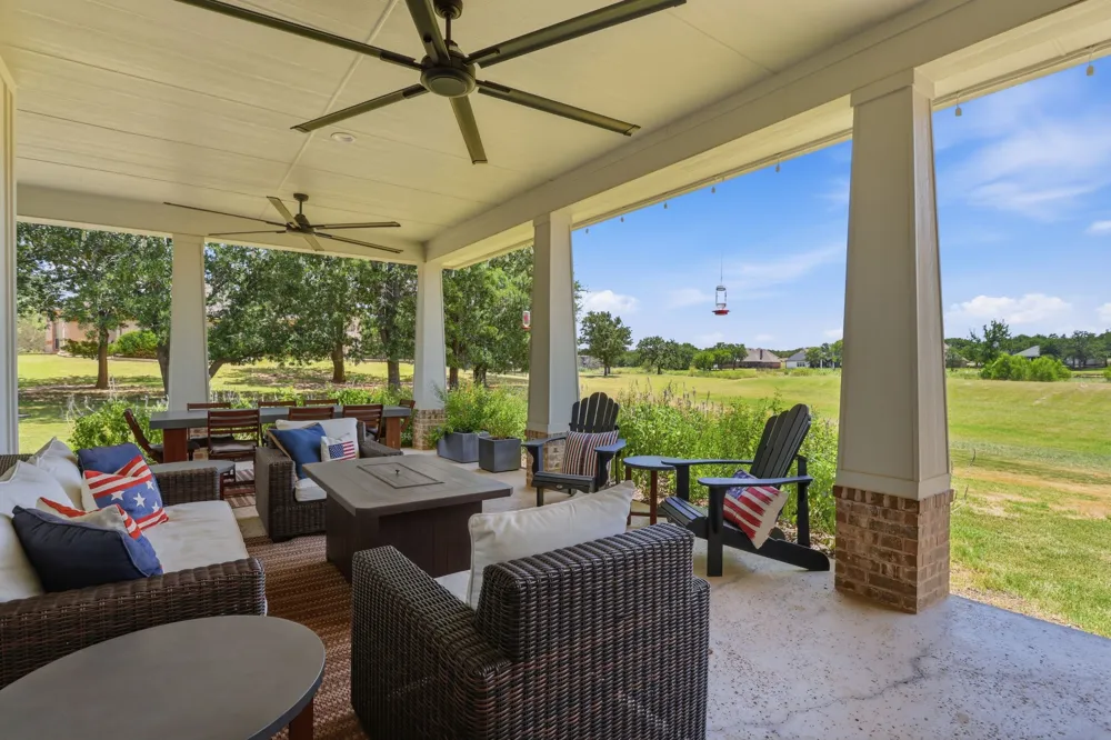 533 S Sugartree Drive Lipan, TX 76462