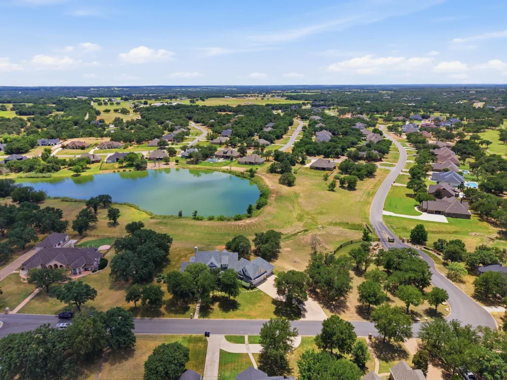 533 S Sugartree Drive Lipan, TX 76462