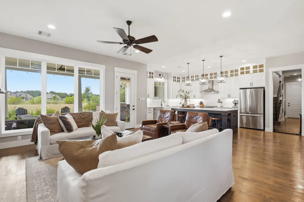 533 S Sugartree Drive Lipan, TX 76462
