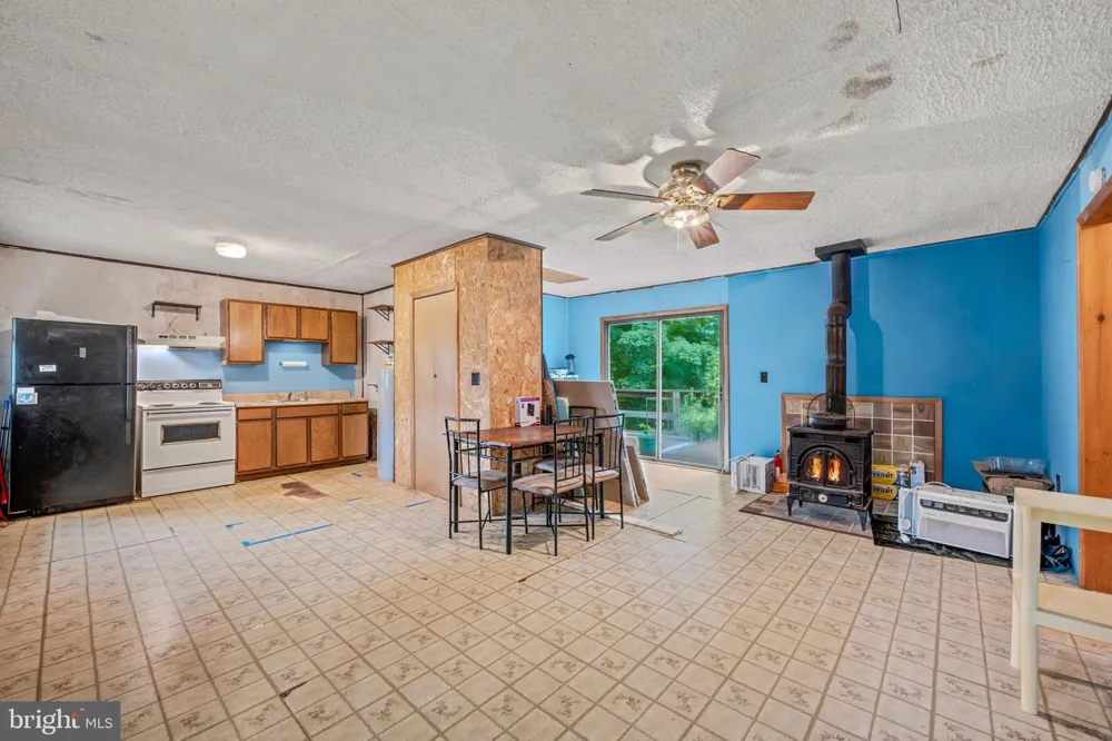 602 PLUM TREE LANE Berkeley Springs, WV 25411
