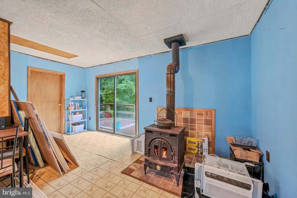 602 PLUM TREE LANE Berkeley Springs, WV 25411