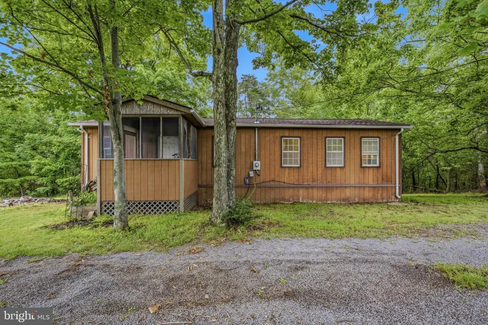 602 PLUM TREE LANE Berkeley Springs, WV 25411