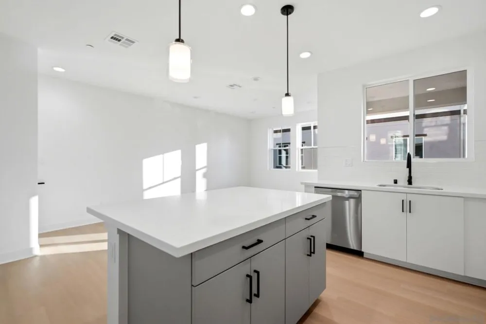 244 Pico Ave #13 San Marcos, CA 92069