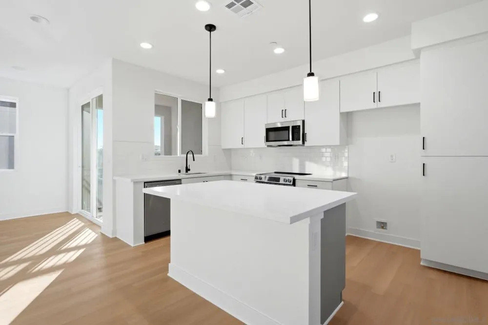 244 Pico Ave #13 San Marcos, CA 92069