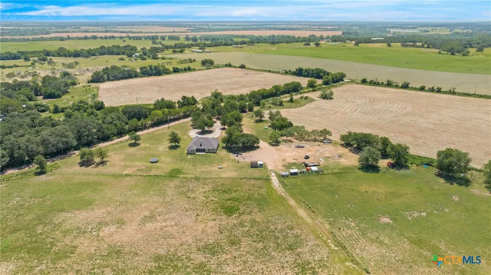 638 County Road 337 Rosebud, TX 76570
