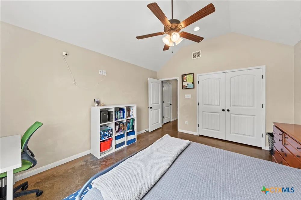 638 County Road 337 Rosebud, TX 76570