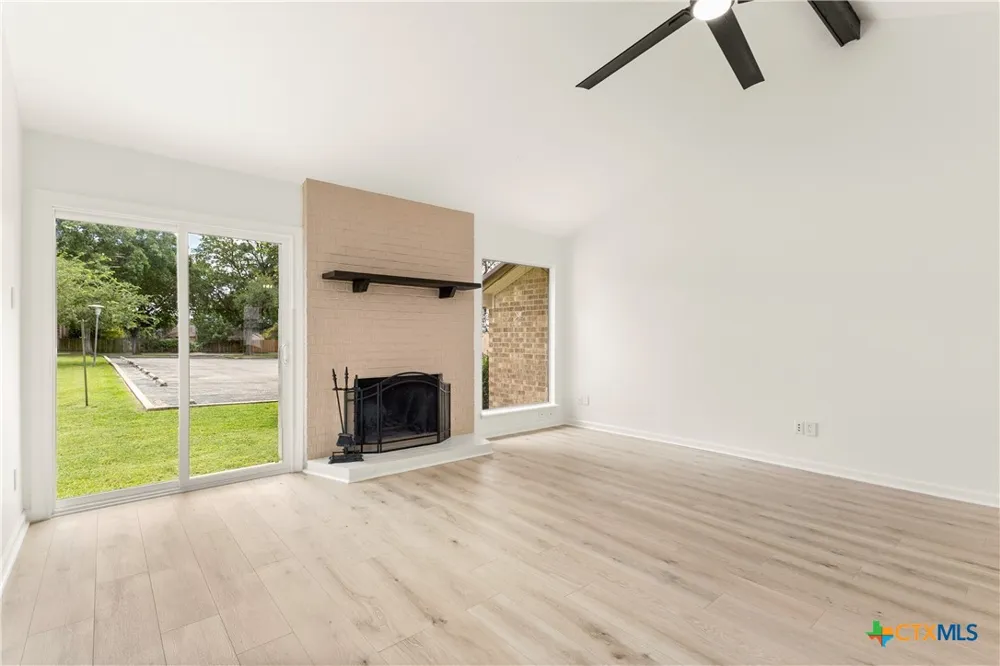 655 Loop 337 #202 New Braunfels, TX 78130