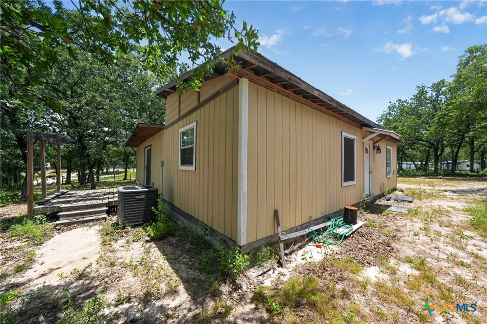 922 Northwood Circle Rockdale, TX 76567