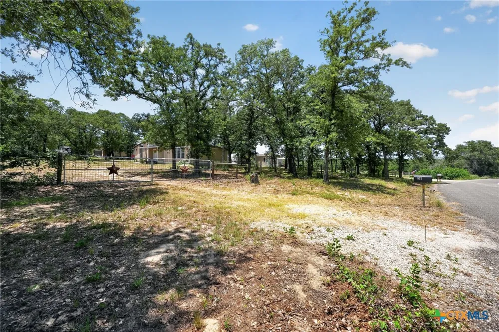 922 Northwood Circle Rockdale, TX 76567
