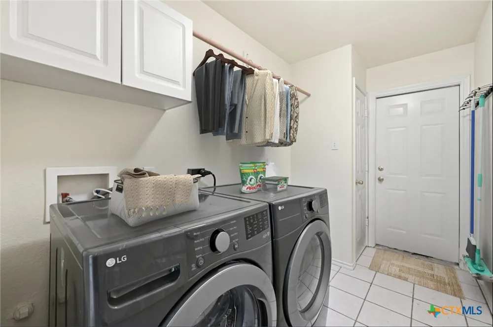 145 Castlewood Drive Seguin, TX 78155