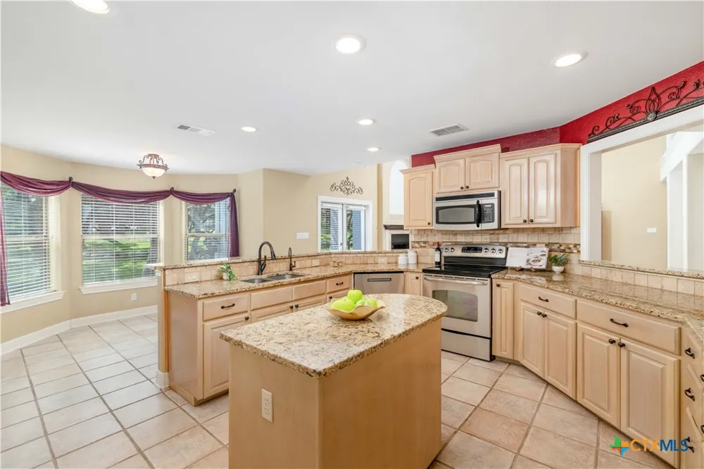 26307 Dancing Bear San Antonio, TX 78260