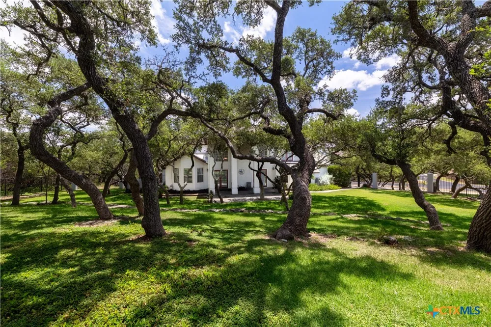 26307 Dancing Bear San Antonio, TX 78260