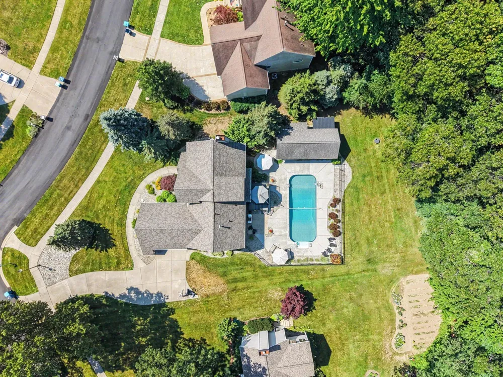 16033 Waterleaf Trail Spring Lake, MI 49456