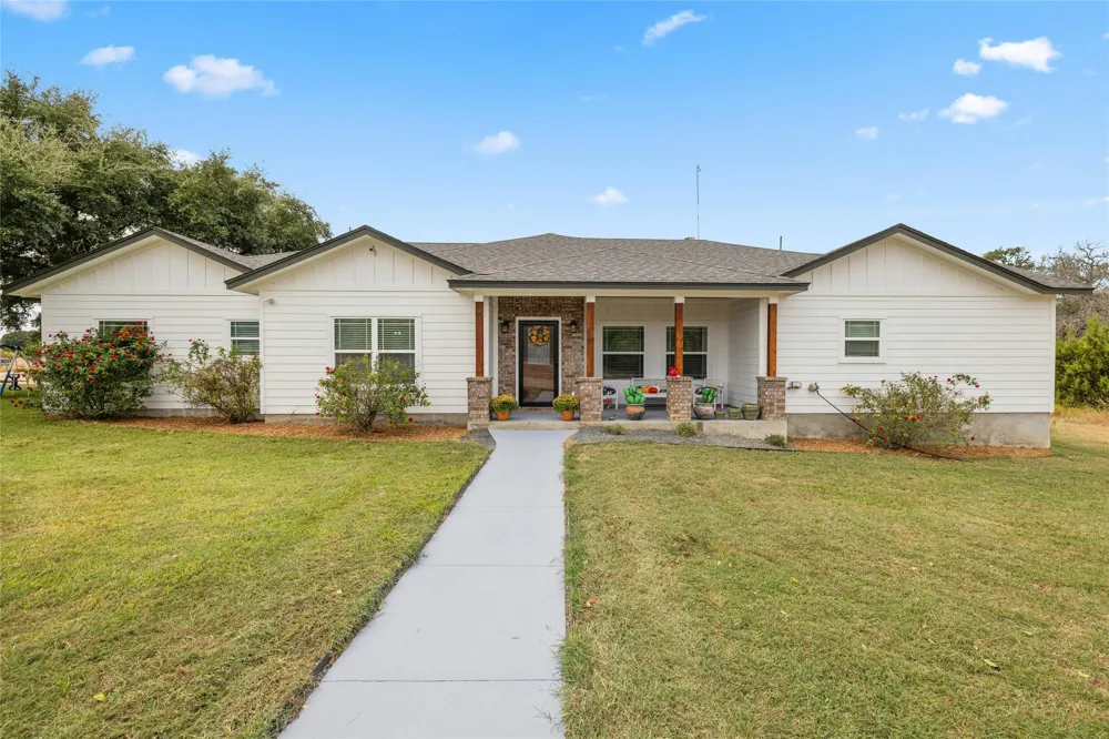 1090 County Road 334 Burnet, TX 78611