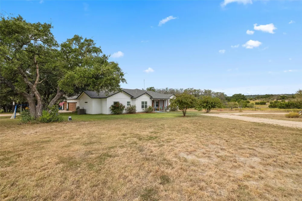 1090 County Road 334 Burnet, TX 78611