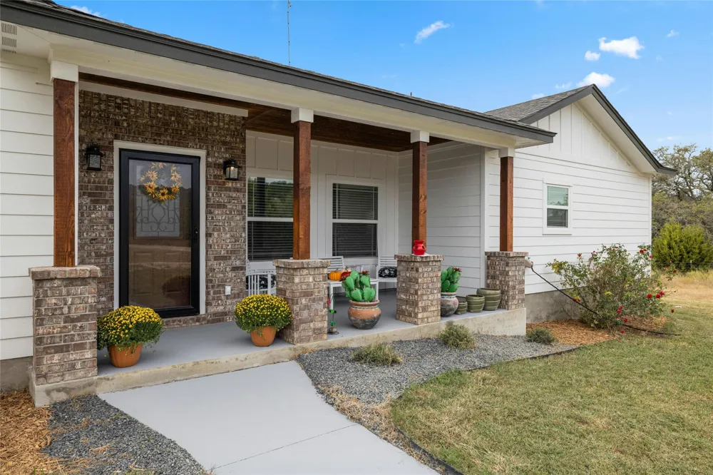 1090 County Road 334 Burnet, TX 78611