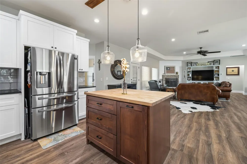 1090 County Road 334 Burnet, TX 78611