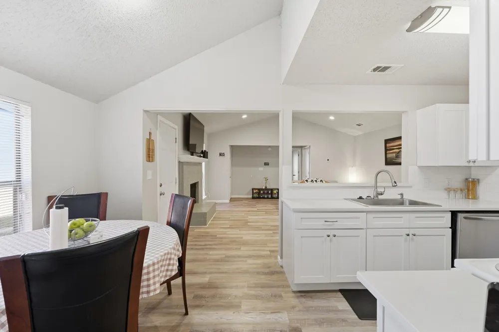2306 Carol Good Lane Carrollton, TX 75006