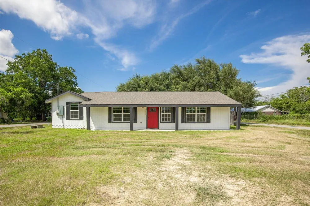 500 Shirley Street Eagle Lake, TX 77434