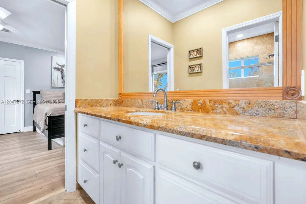 17710 SW 63rd Mnr Southwest Ranches, FL 33331