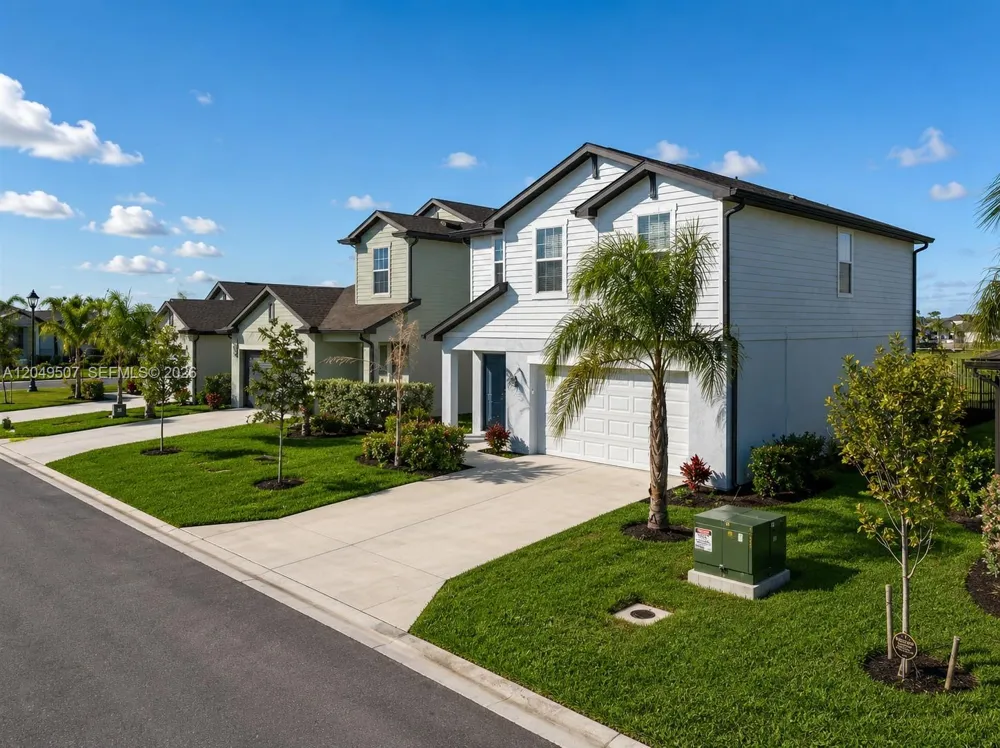 17809 BELFORTE COURT North Fort Myers, FL 33917