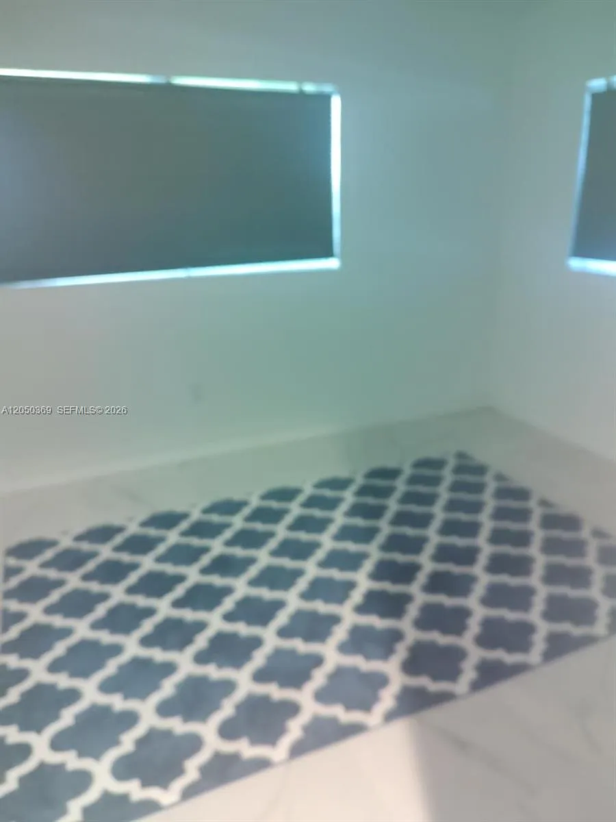 641 SW 6th St Hallandale Beach, FL 33009