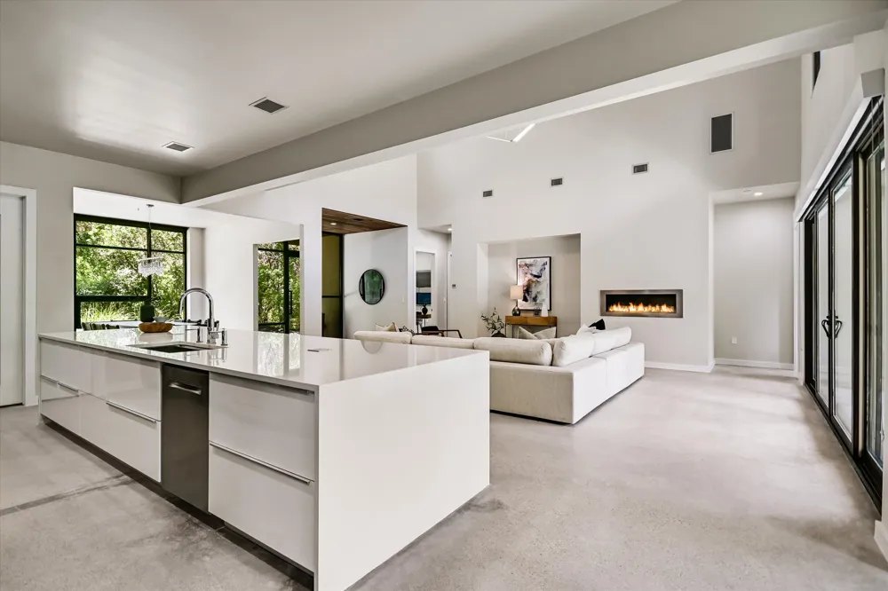 500 Laurel Valley Road West Lake Hills, TX 78746